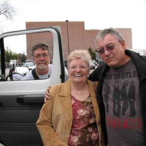 twiddlecaskeyphotobomb